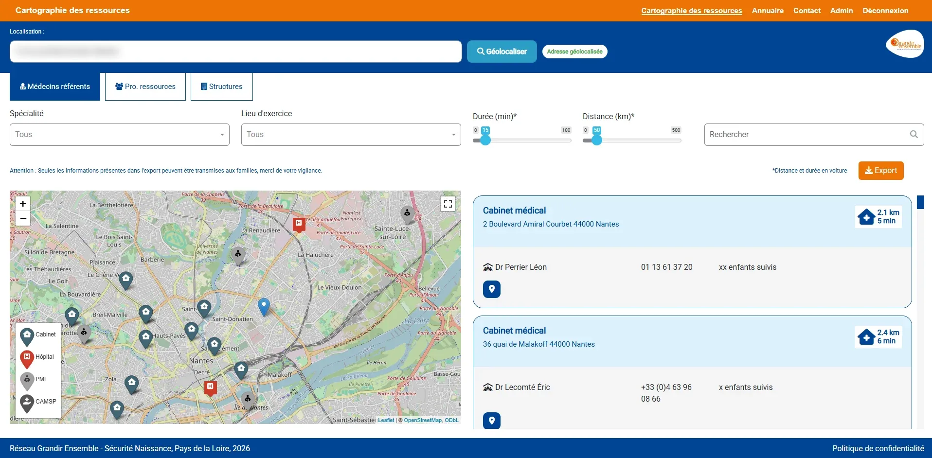 Application livrée : l’adresse de la famille en haut, les filtres de durée et de distance, la carte et les fiches des cabinets les plus proches